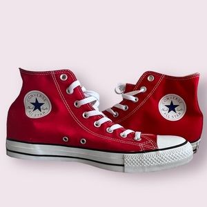 Converse Chuck Taylor Hightop Sneakers - Size 11 - Practically New
